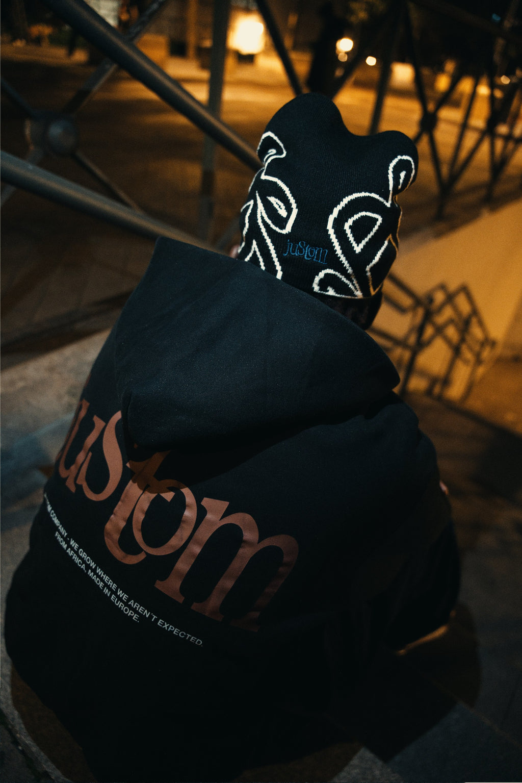 GORRO DE PUNTO NEGRO