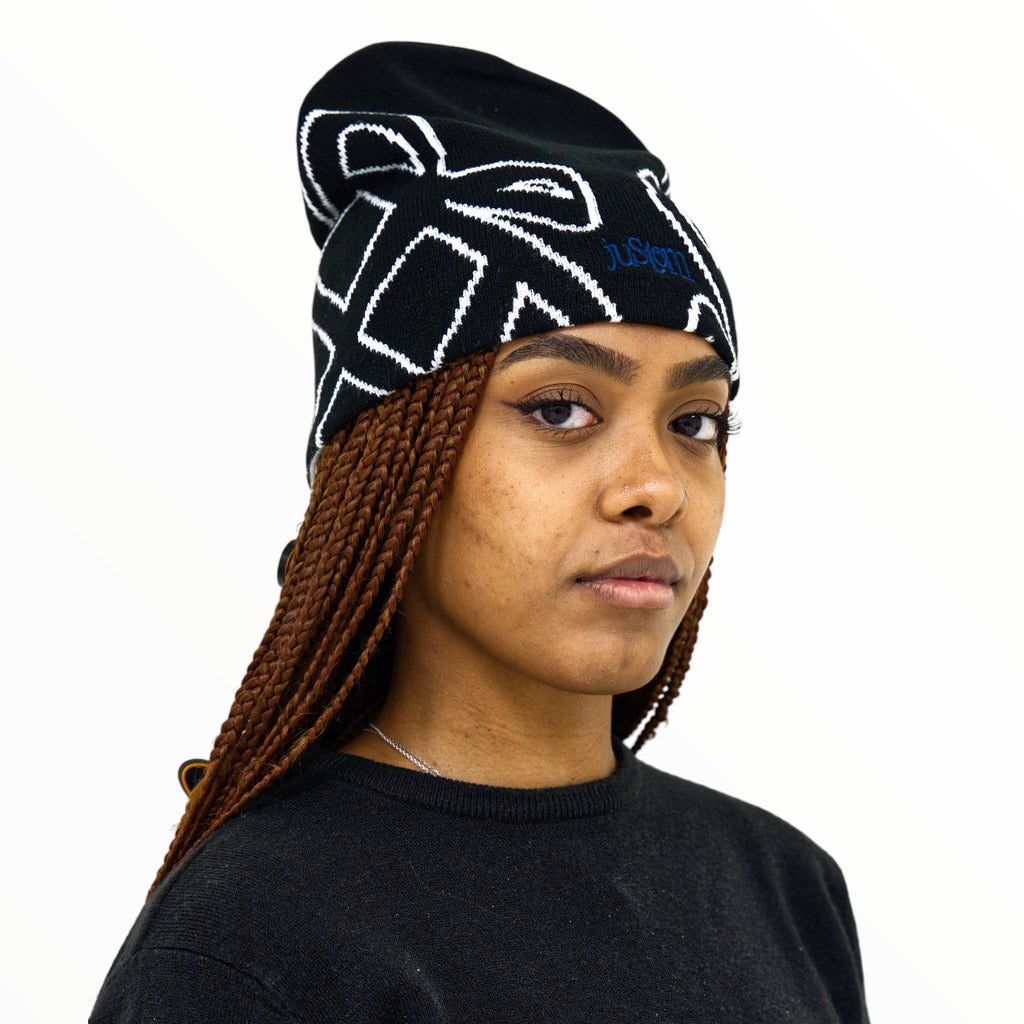 GORRO DE PUNTO NEGRO